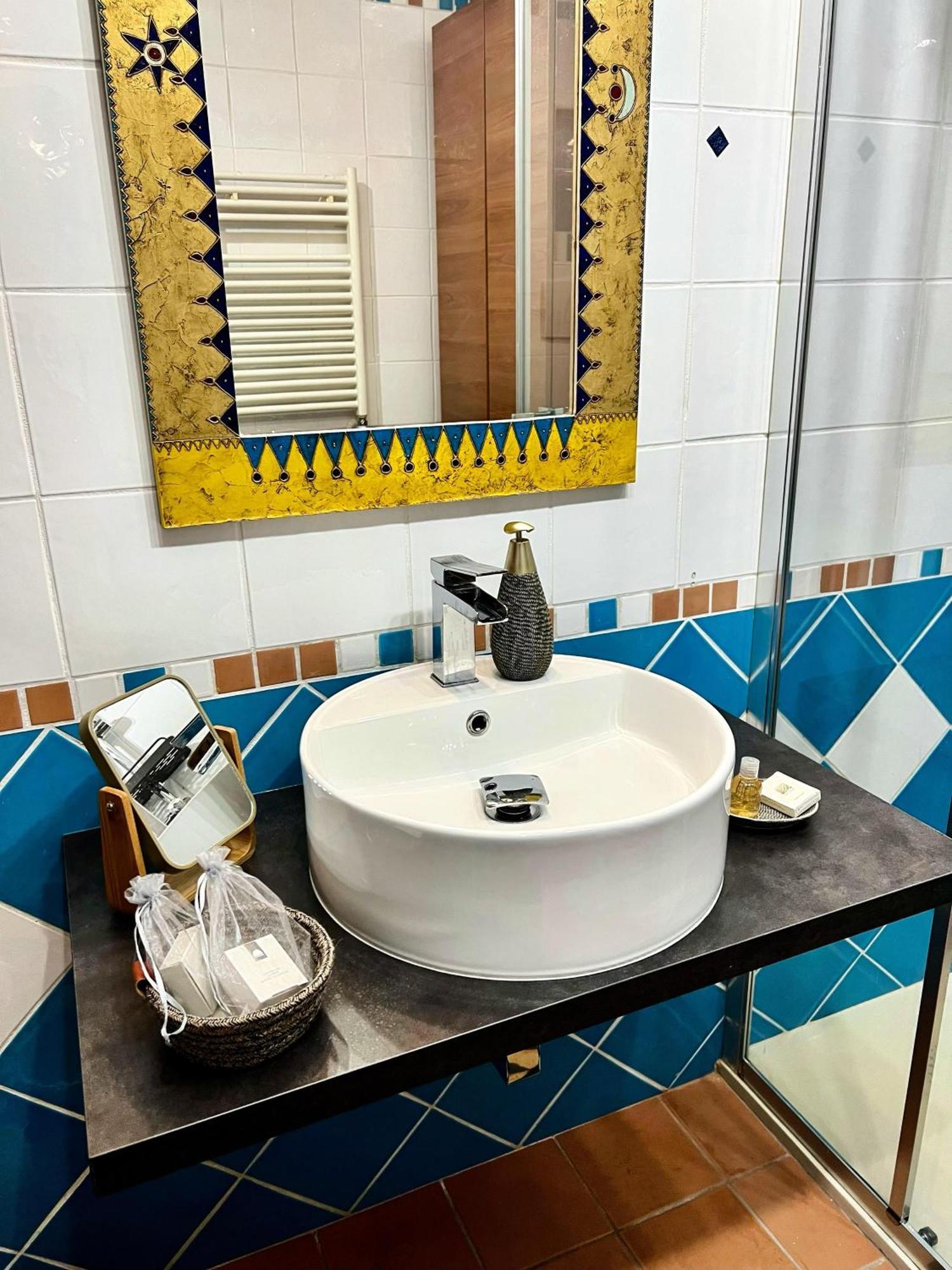 Al Mare 22 Hotel Bari Ngoại thất bức ảnh